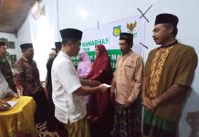 Hadir di Eks Lokasi Gempa, Baznas Bagikan Bantuan di Masjid Jami Babussalam
