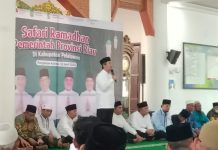 Safari Ramadan di Pelalawan, Gubri Syamsuar Instruksikan Penyaluran Zakat Prioritaskan Masyarakat Miskin Ekstrem