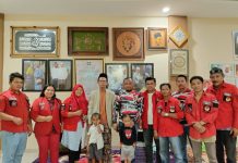 DPC Pemuda Batak Bersatu Kota Batam Berbagi ke pondok Pesantren AL Ustmaniyah Saat Ramadan