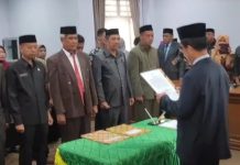 Wabup Lantik Muzakkir Muin Sebagai Staf Ahli