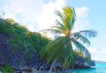 Pantai Indah Pulau Bahuluang di Selatan Kota Tanadoang