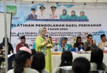Ciptakan peluang bisnis dan ekonomi keluarga, Marlin berikan pelatihan pengolahan hasil perikanan di Kecamatan Sagulung