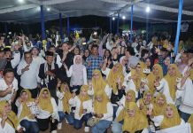 Ingin Kepri Maju, Warga Taman Raya Antusias Sambut Kehadiran H. Muhammad Rudi