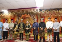 Pimpinan dan Anggota DPRD Hadiri Penabalan Walikota dan Wakil Walikota