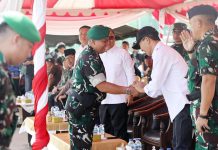 Tugas Operasi di Provinsi Papua, Wali Kota Batam Amsakar Ikut Semangati 450 Prajurit Yonif 136/Tuah Sakti