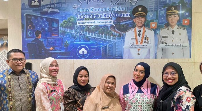 Semarak Hari Batik Nasional: ASN Pemko Batam Padat Busana Batik, Dukung Pelaku Industri